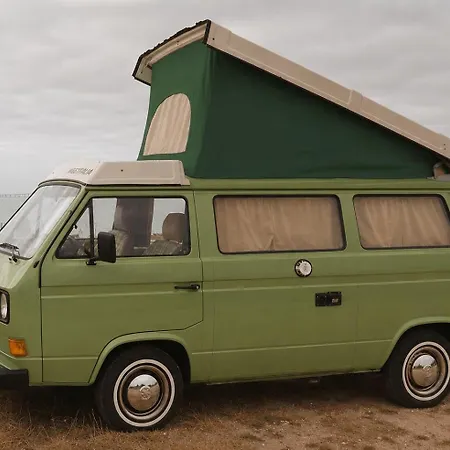 L'île Aux Combis Vw Combi 4 à 6 Places Aménagé Et équipé Confort